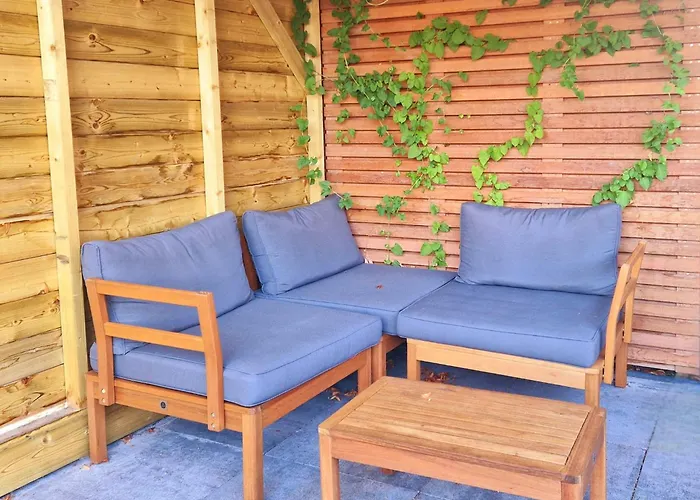 Botel Woonboot Zus Zwaan *